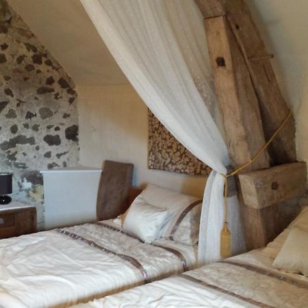 Le Petit Savriere B&B Tronget Exteriér fotografie