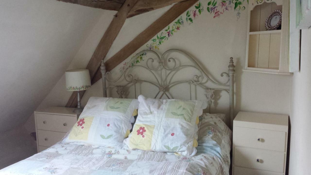 Le Petit Savriere B&B Tronget Exteriér fotografie