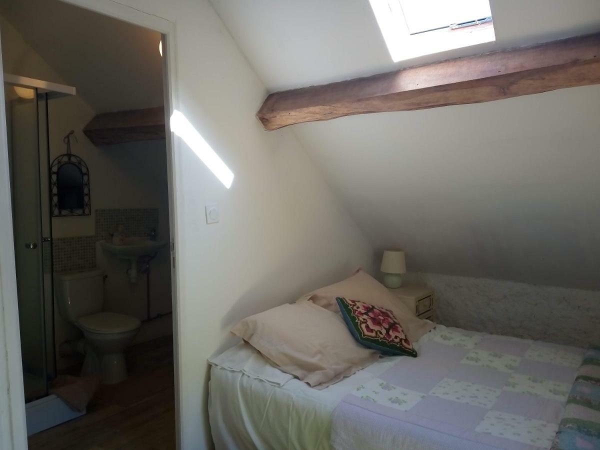 Le Petit Savriere B&B Tronget Exteriér fotografie