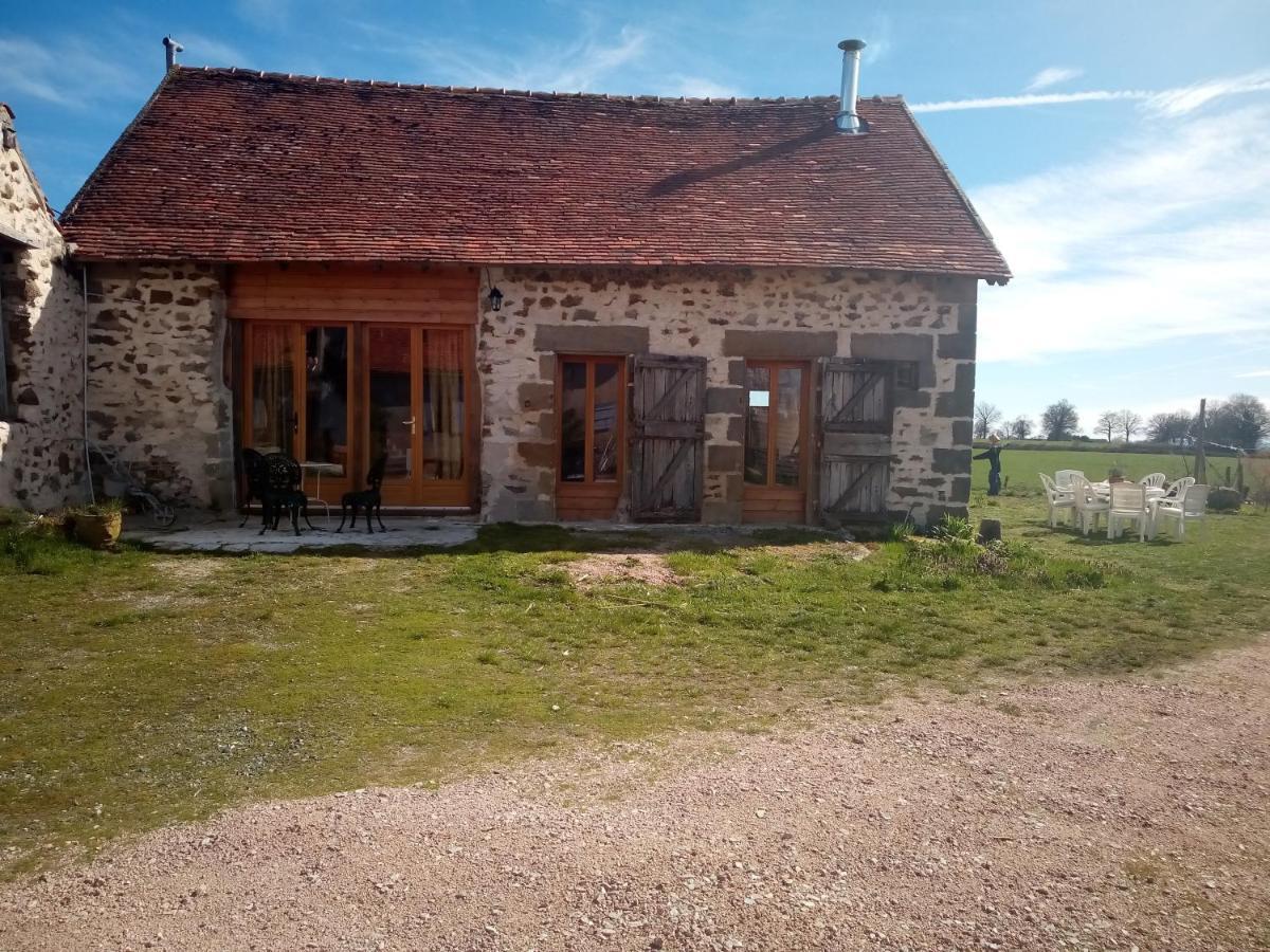 Le Petit Savriere B&B Tronget Exteriér fotografie